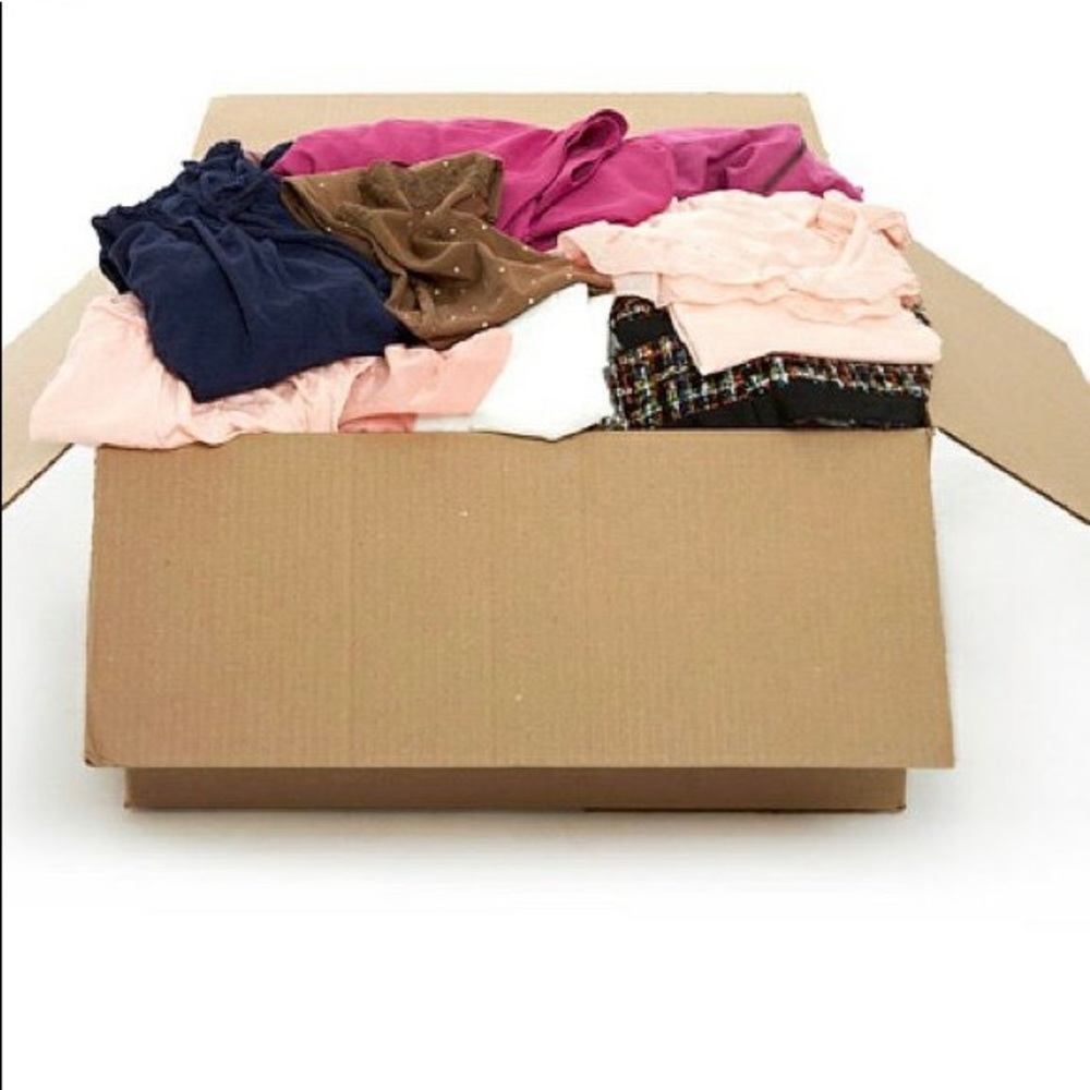 Mystery Box Bundle! 5 items from my closet! - Picture 3 of 3